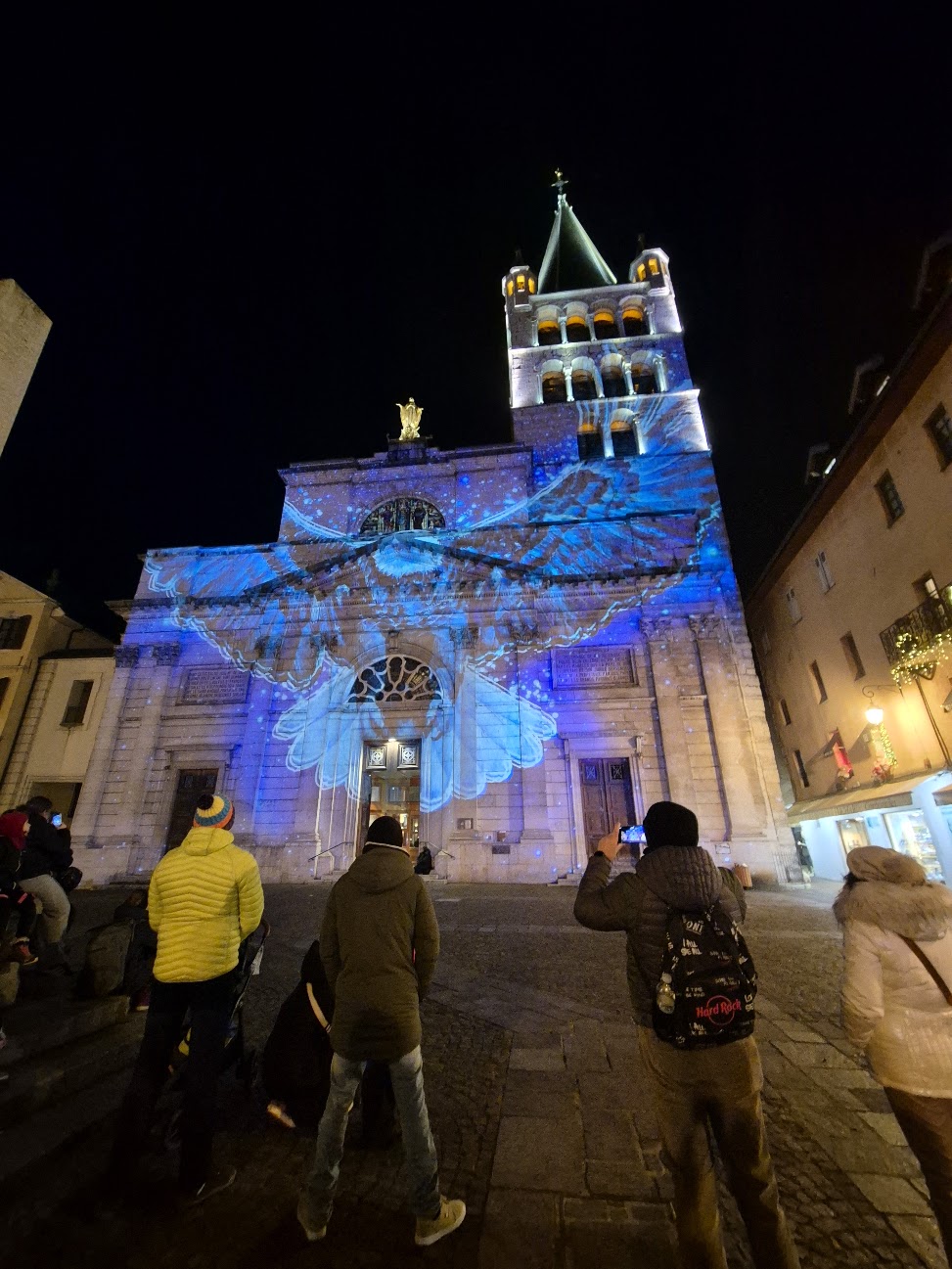 Annecy inaugure son nouveau marché de Noël !